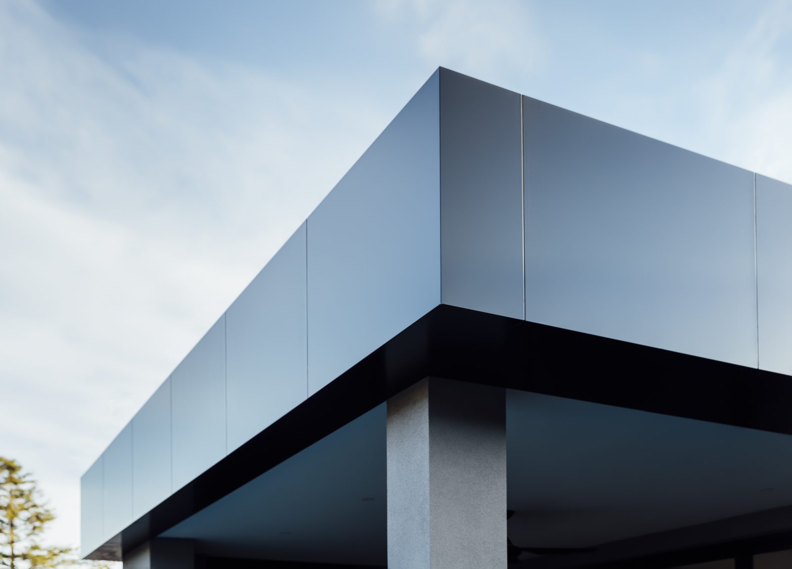 <br />
<b>Notice</b>:  Undefined variable: home_template_feat_blocks_rptr_imagee in <b>/home/roclarco/public_html/assets/themes/roclar/home-template.php</b> on line <b>57</b><br />
